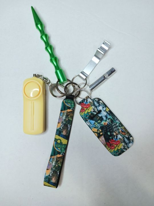 OZ SAFETY KEYCHAIN