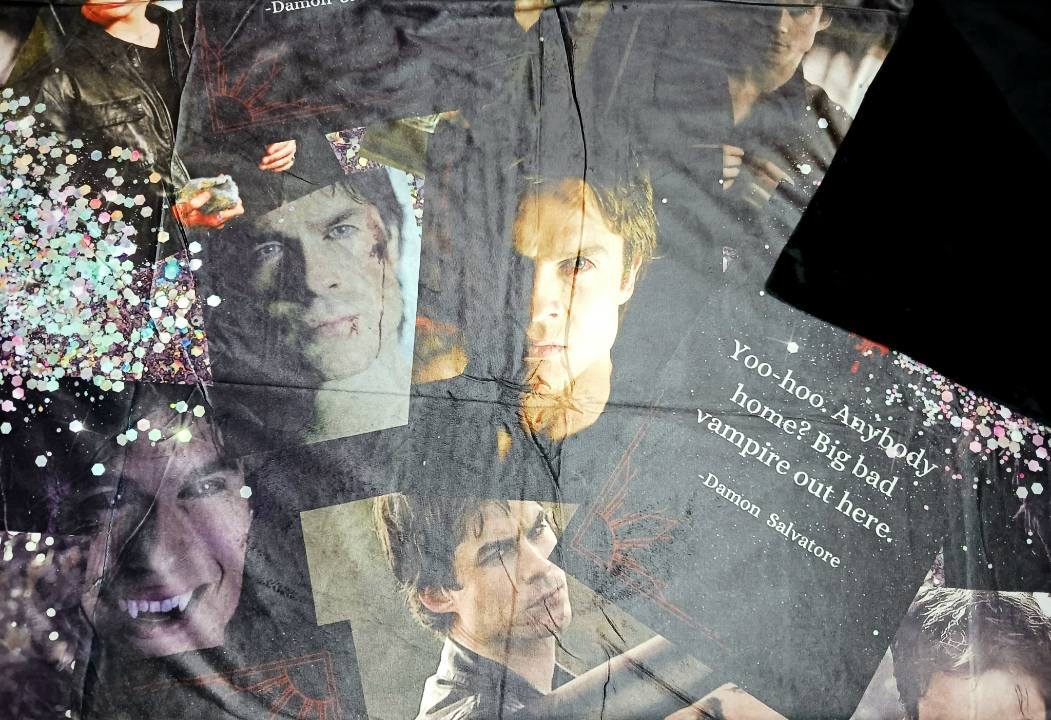 BIG BAD VAMPIRE  BLANKET 50*60 blanket